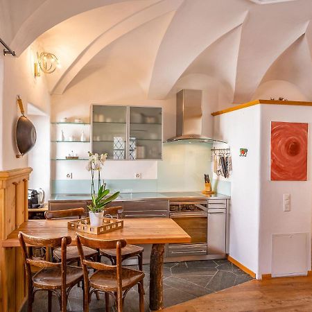 Apartment Chesa Chascharia 1 Samedan Bagian luar foto